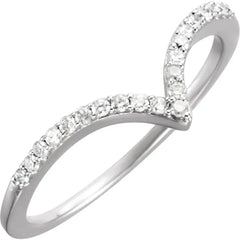 1/6 CTW Natural Diamond V Ring