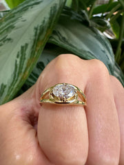 The East-West Oval Ring