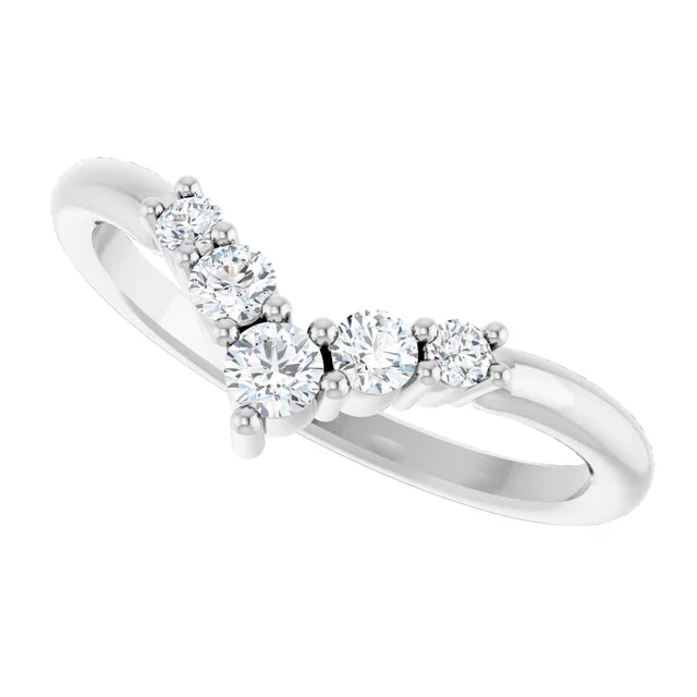 1/4 CTW Natural Diamond Graduated V Ring